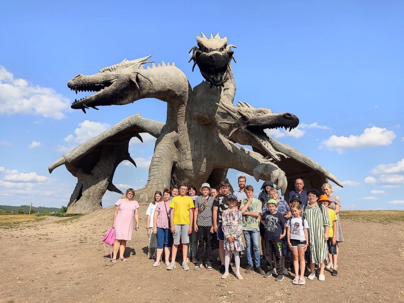 Паломническая поездка детей воскресной школы с. Ловчиково с их родителями в г. Задонск и природный парк 